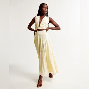NWT Abercrombie & Fitch Textured Flowy Maxi Skirt in Butter Yellow- Size Small